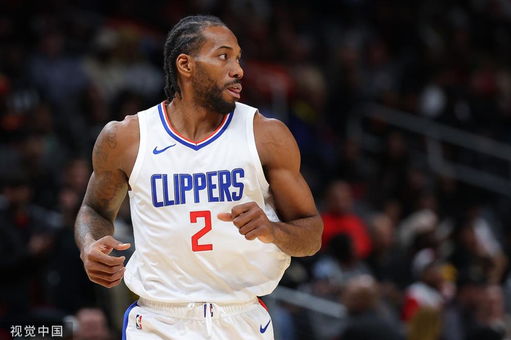 在赛场上崭 在赛场上崭